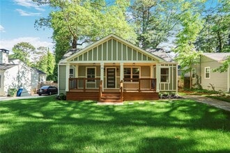 Building Photo - 1321 Avon Ave SW