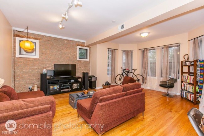 Foto del edificio - 2861 W Palmer St