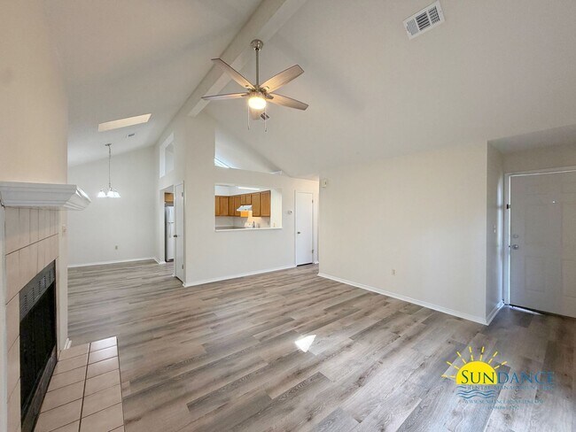 Foto del edificio - Nice 3 Bedroom Home Close to Eglin and Hurlburt Field AFB!