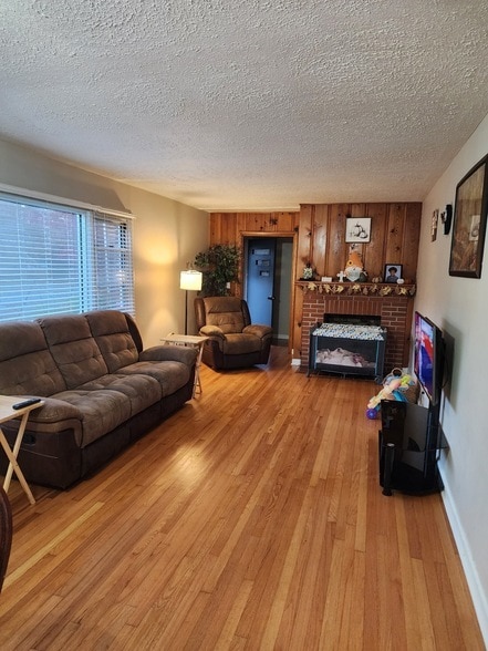 Building Photo - 910 Bragg Cir