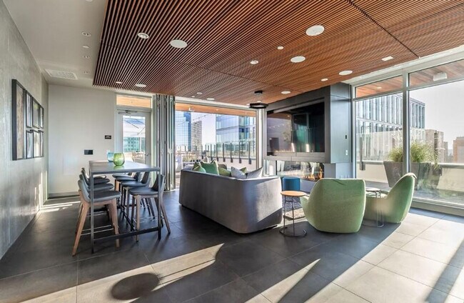 Foto del edificio - 929 109th Ave NE
