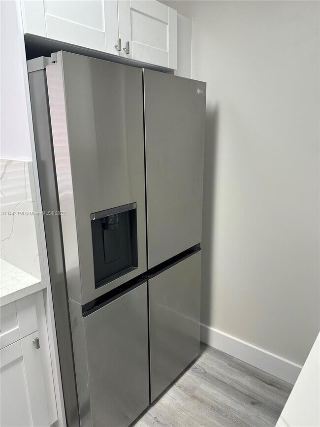 Foto del edificio - 5151 SW 6th St