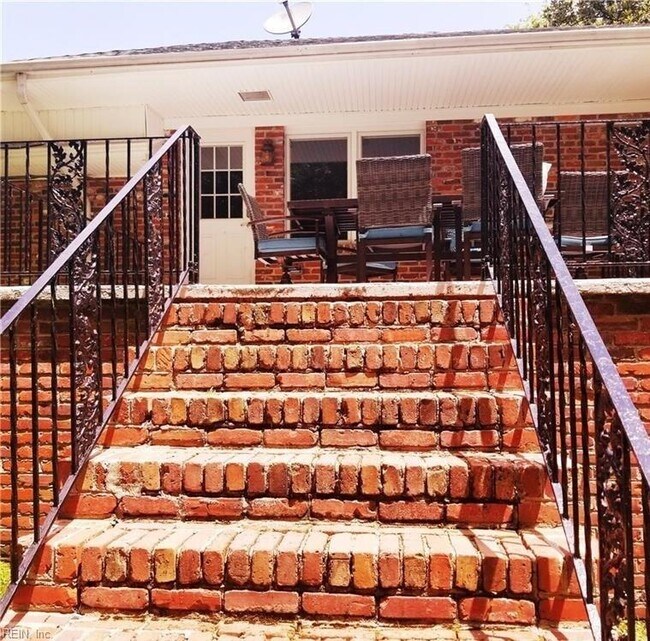 Foto del edificio - 102 Lakeview Dr