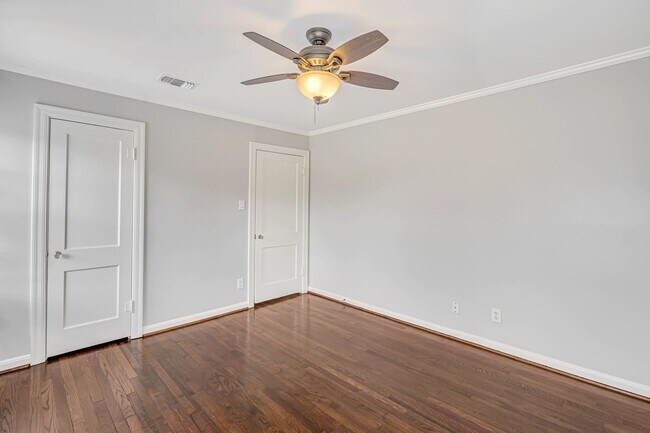 Foto del edificio - 1004 Lawrence St