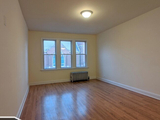 Foto del edificio - 2600 N Kimball Ave