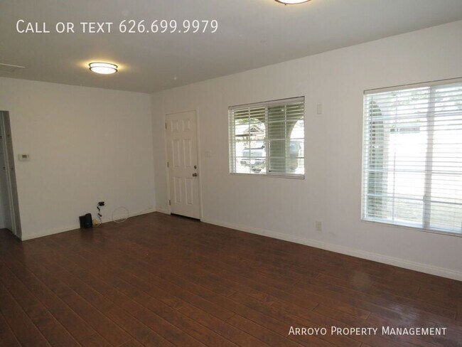 Building Photo - 808 Beckville St