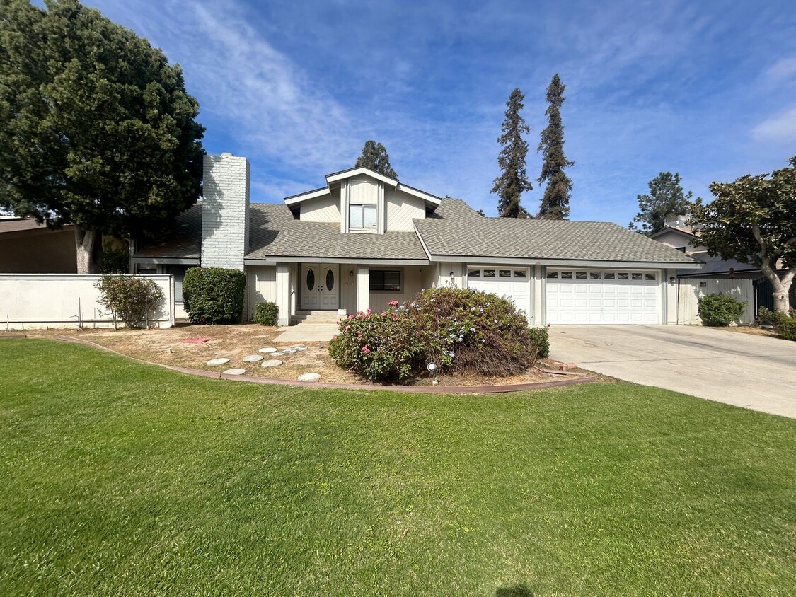 Primary Photo - 2-story Single family home in the SW