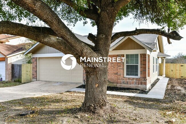 Building Photo - 3 Bedroom Pet-Friendly Home in San Antonio, TX with Main Street Renewal