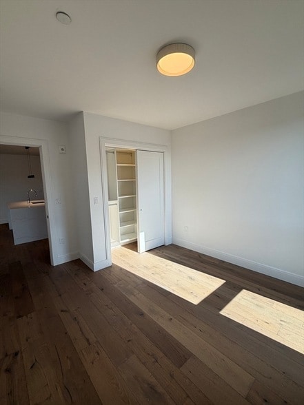 Building Photo - 1121 Dorchester Ave