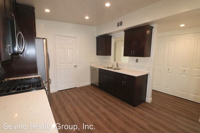 Foto del edificio - 3 br, 2.5 bath House - 2040 Dehesa Rd