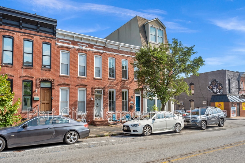 Primary Photo - 426 E Fort Ave