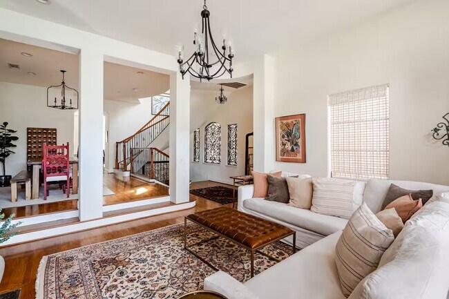 Foto del edificio - 6515 Minola St