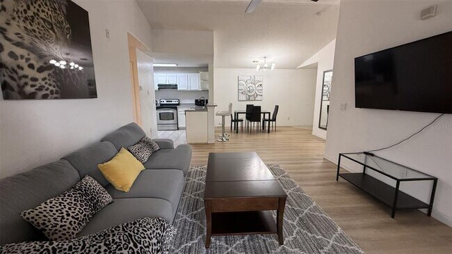 Foto del edificio - 8800 Latrec Ave