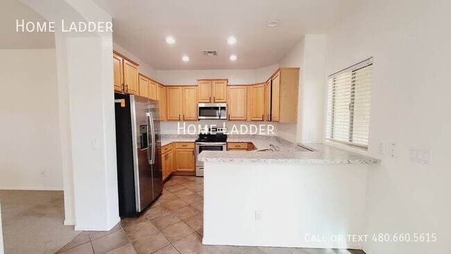 Foto del edificio - 22207 N Gibson Dr
