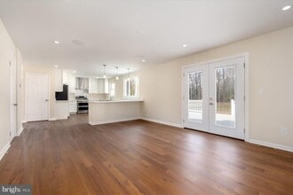 Building Photo - 2942 S Haven Dr