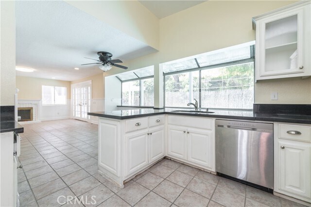 Foto del edificio - 15904 Oak Canyon Dr