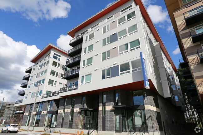 Building Photo - The Heron Flats & Lofts
