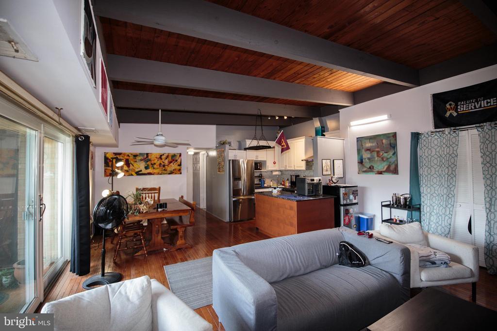 Foto principal - 7821 Enola St