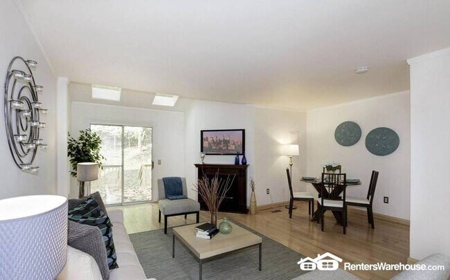 Foto del edificio - 1325 Alderton Ln