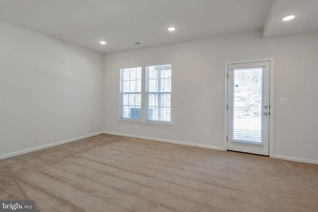 Foto del edificio - 2916 Koens Ct