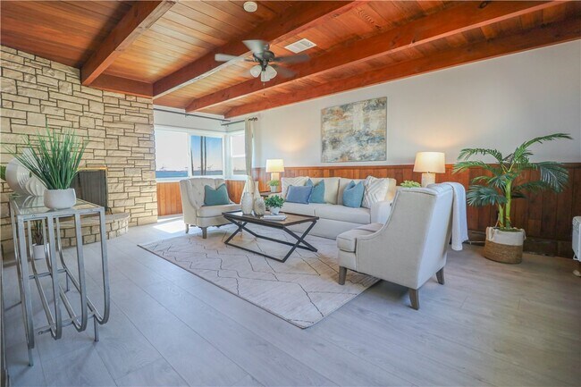 Foto del edificio - 2525 E Ocean Blvd