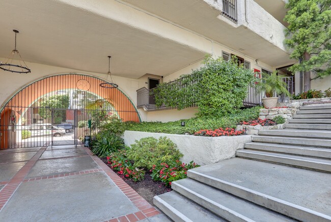 Foto del edificio - Knollbrook Falls Apartments