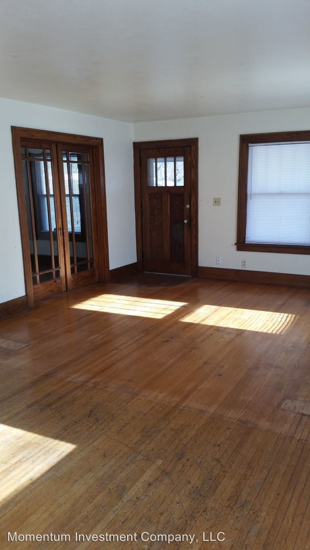 Building Photo - 1425 N 14th St