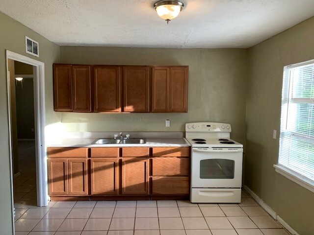 Building Photo - 265 Fannin St