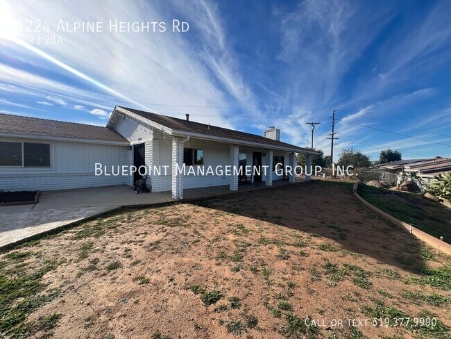 Foto del edificio - 1224 Alpine Heights Rd