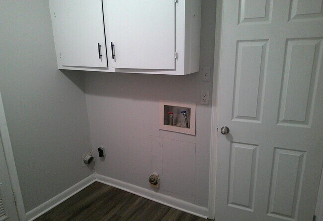 Building Photo - Charming home is Ridgeland, MS