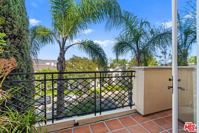 Foto del edificio - 137 S Spalding Dr