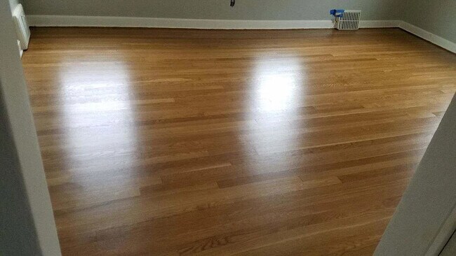 Foto del edificio - 2156 S 80th St