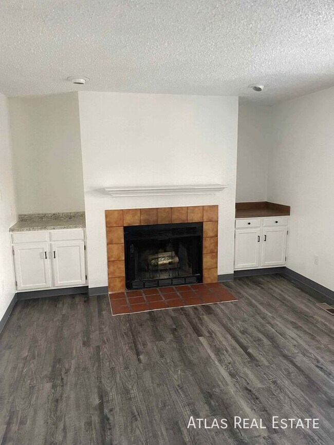 Foto del edificio - 2365 Split Rock Dr