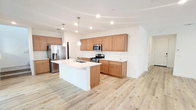 Foto del edificio - 3818 Ponderosa Pine Ln