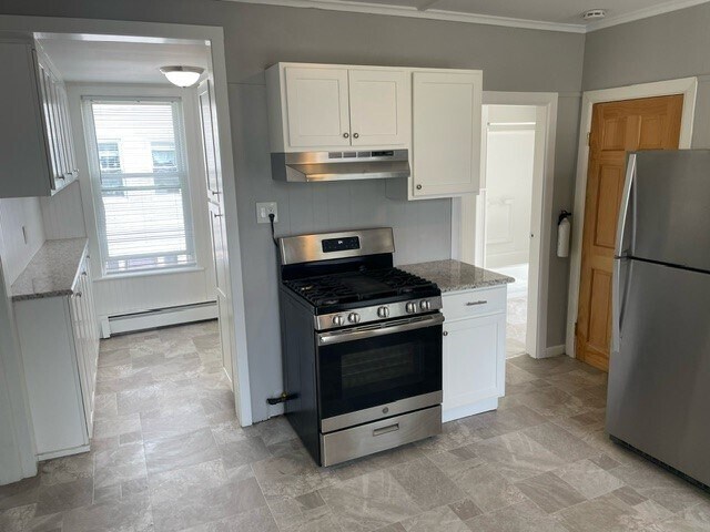 Foto del edificio - 348 River St