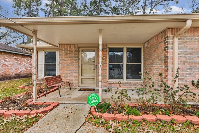 Foto del edificio - 2722 Foliage Green Dr