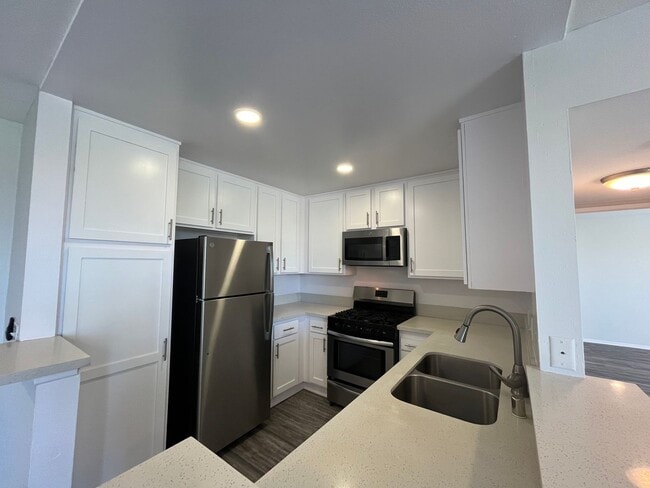 Interior Photo - 5235 Kester Ave