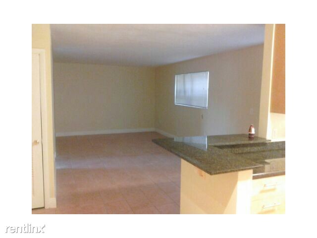 Primary Photo - 2185 NE 169th St