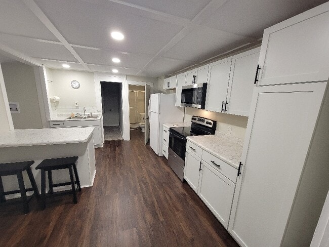 Building Photo - 214 Fulton St