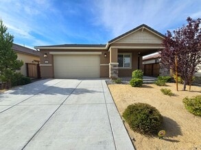 Building Photo - 1227 Lonedale Dr