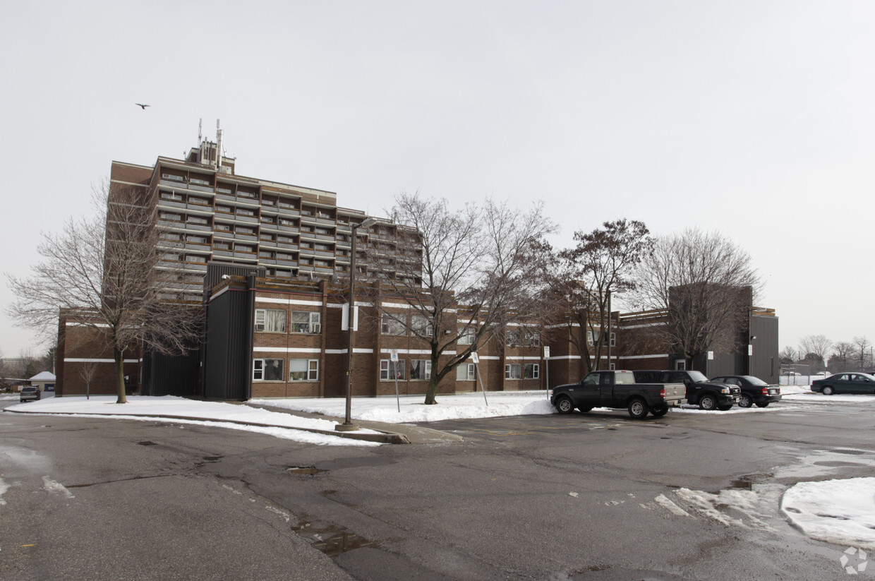 Primary Photo - Edgeley Apartments