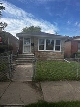 Building Photo - 9732 S Wallace St