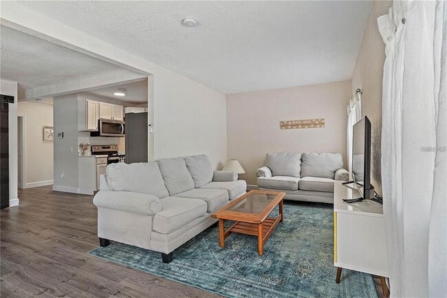 Foto del edificio - 7101 59th St N