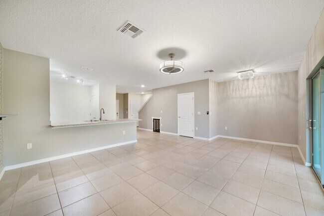 Foto del edificio - 347 Arbor Lakes Dr