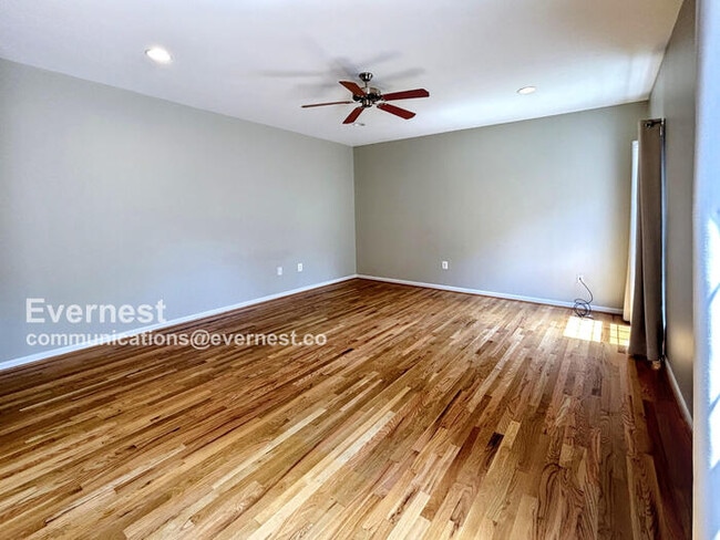Building Photo - 94 Twin Hill Ln