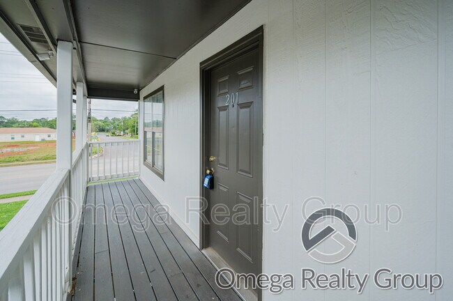 Foto del edificio - 3330 Meridian St N