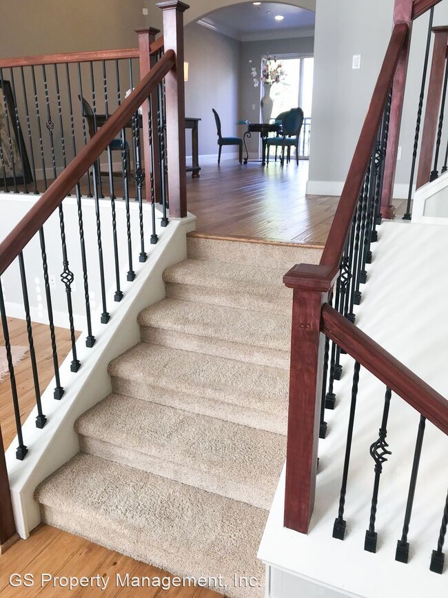 Building Photo - 3 br, 2.5 bath House - 349 Esfahan Court