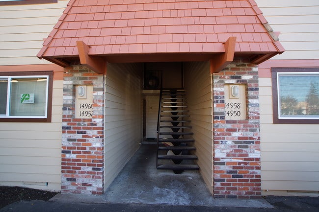 Building Photo - Greenview Apartments