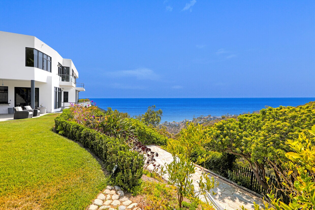 Foto principal - 770 Pelican Dr