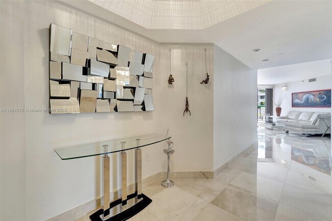 Foto del edificio - 4000 Island Blvd
